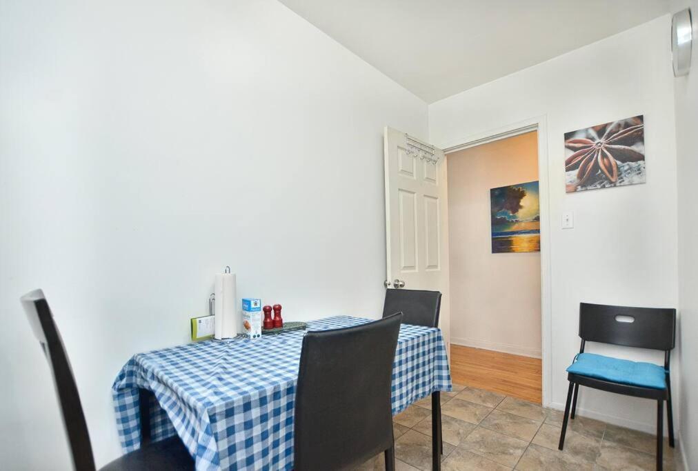 Coquette 3.5 Pour 4 Personnes Lejlighed Montréal Eksteriør billede
